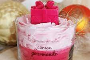 Bougie de Malou cadeau cerise